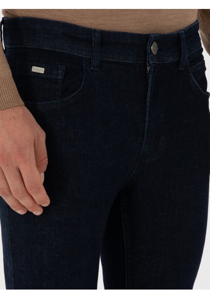 Erkek Lacivert Slim Fit Pamuk Karışımlı Jean Pantolon 50313706-VR033 indirimleri