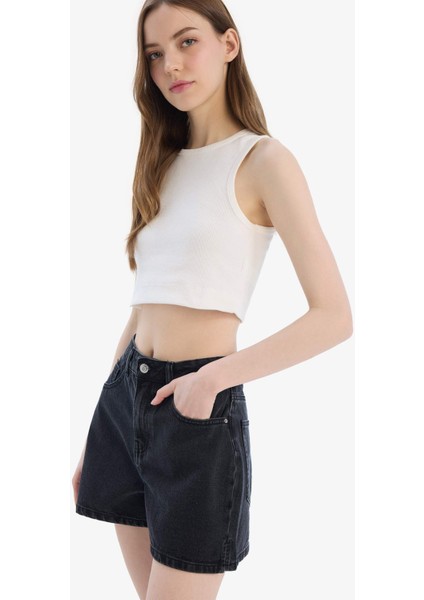 Mom Fit Yüksek Bel Kısa Paça Jean Şort indirimleri