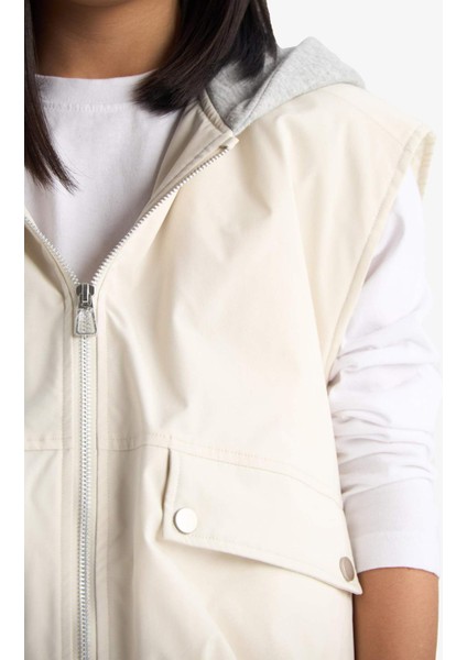 Kız Çocuk Su Geçirmez Kapüşonlu Fermuarlı Yelek E7681A825AU