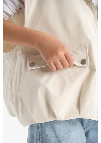 Kız Çocuk Su Geçirmez Kapüşonlu Fermuarlı Yelek E7681A825AU