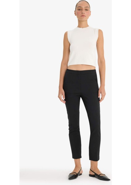 Carrot Fit Çift Cepli Yüksek Bel Dar Paça Standart Boy Twill Pantolon F9763AX25WN modelleri