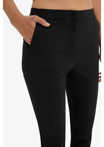 Carrot Fit Çift Cepli Yüksek Bel Dar Paça Standart Boy Twill Pantolon F9763AX25WN indirimleri