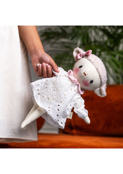 Oyuncak Bebek Kuzu Moli El Yapımı %100 Pamuklu Naturel Bez Bebek Hediye Kutulu