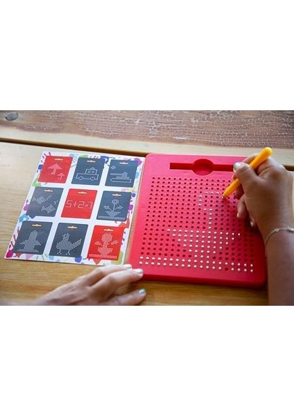 - Siyah (Mıknatıslı Kalemli, Metal Boncuklu Çizim Tableti) modelleri