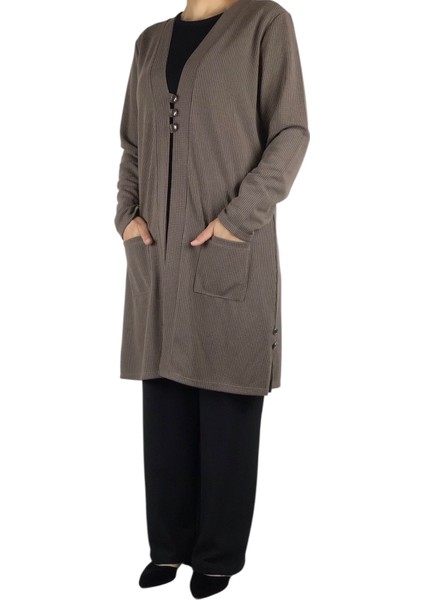 Kadın Önü Üç Düğmeli Mevsimlik Cepli Hırka modelleri