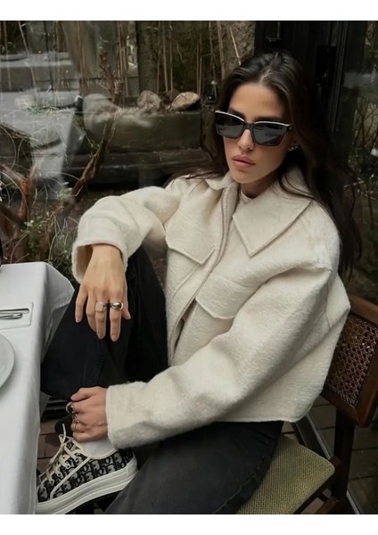 Kadın Ekru Taş Oversize Astarlı Cepli Kısa Tüvit Ceket Kaban indirimleri
