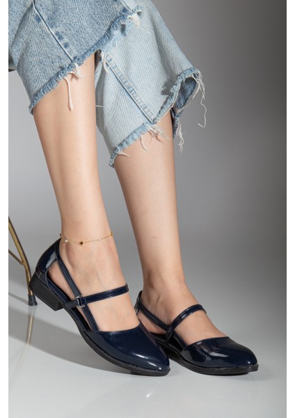 MaskButik Mary Kısa Topuklu Rugan Ayakkabı Lacivert fırsatları