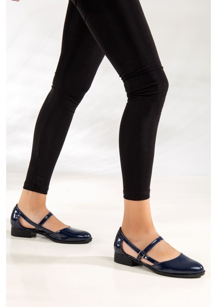 MaskButik Mary Kısa Topuklu Rugan Ayakkabı Lacivert