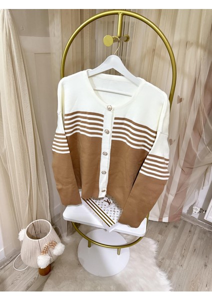 Çizgi Desenli Düğmeli Kahverengi Bej Triko Hırka