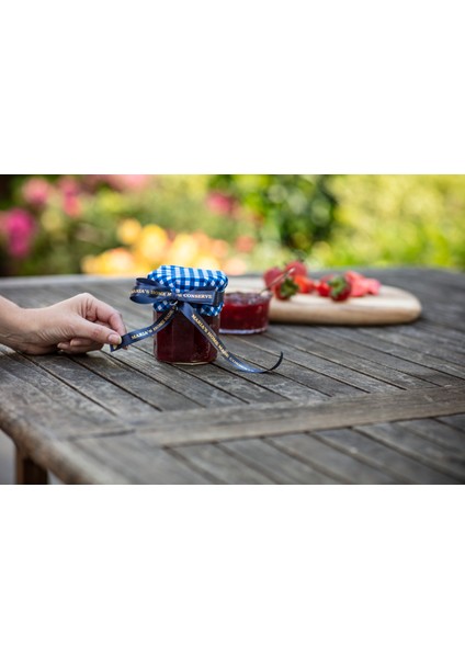 Lacivert Kurdele Üzerine Altın Yazılı Şerit modelleri