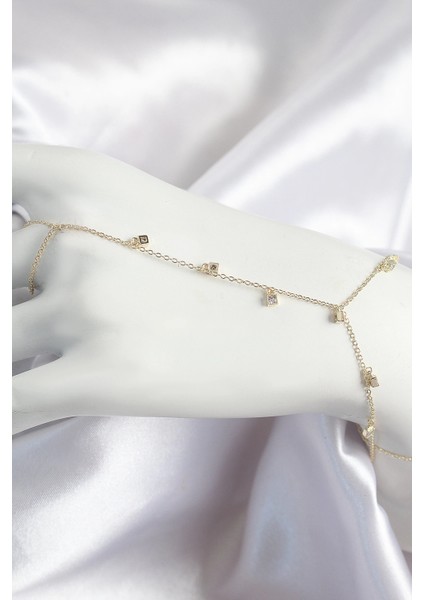 Bfs Pirinç Zirkon Taşlı Sallantılı Model Gold Renk Kadın Şahmeran