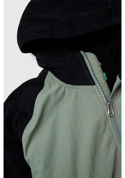 Erkek Çocuk 2IGGCN06J-25K Yağmurluk Haki modelleri