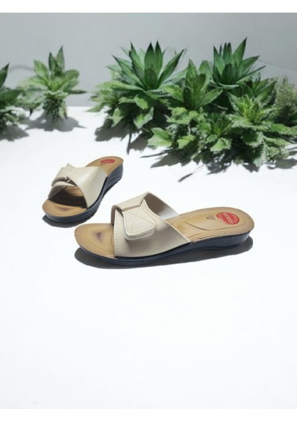 40-41 Numara Anatomik Topuk Dikeni Takviyeli Cırtlı Terlik modelleri