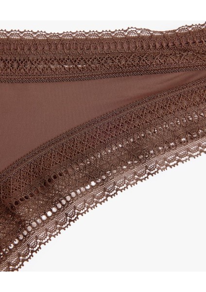 Dantel Detaylı String Külot (Aw 25) modelleri