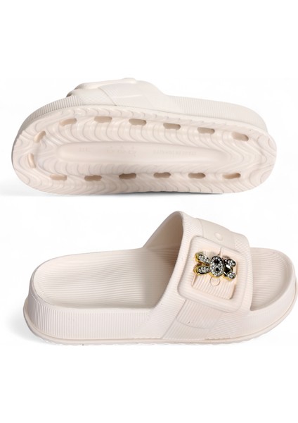 Yumuşak Iç Taban ve Nefes Alabilir Yapıya Sahip Kadın Ortopedik Terlik modelleri