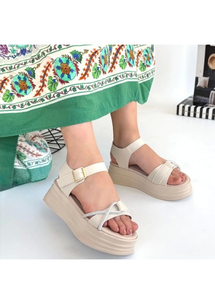 Luno Bej Cilt Kemerli Sandalet fırsatları