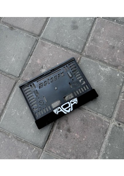 Altın Elbiseli Adam Motor Plakalık