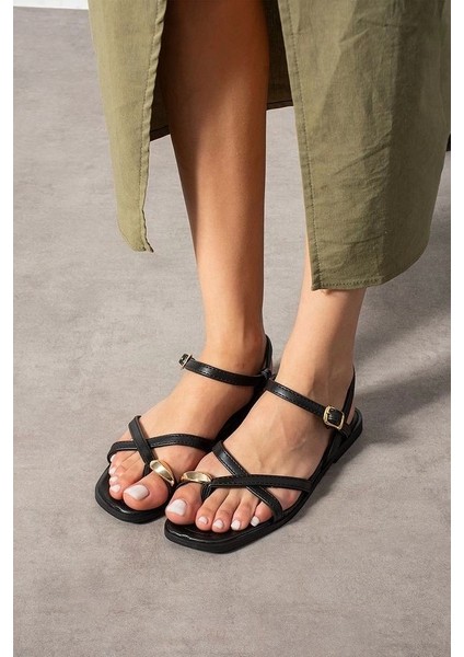 Nordi Siyah Cilt Kemerli Sandalet modelleri