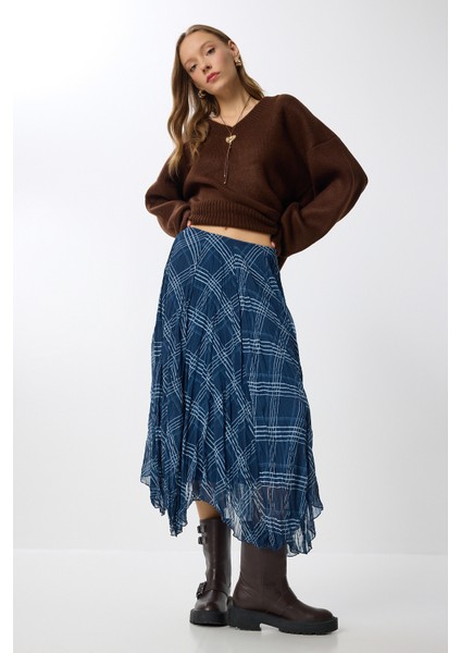 Desenli Kırışık Efektli Midi Şifon Etek LNS0082 Lacivert fırsatları