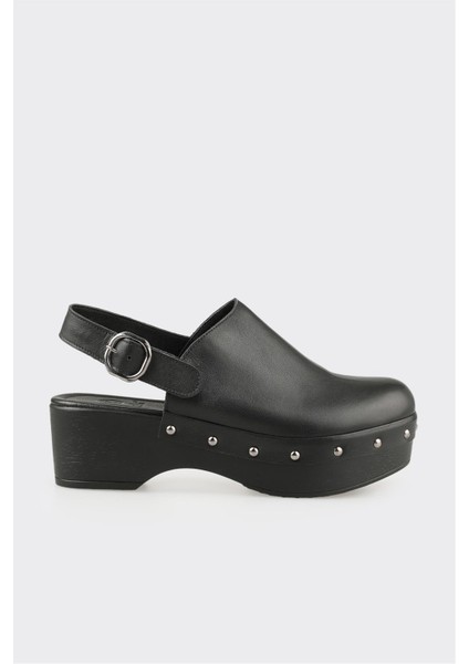 Siyah Deri Kadın Terlik