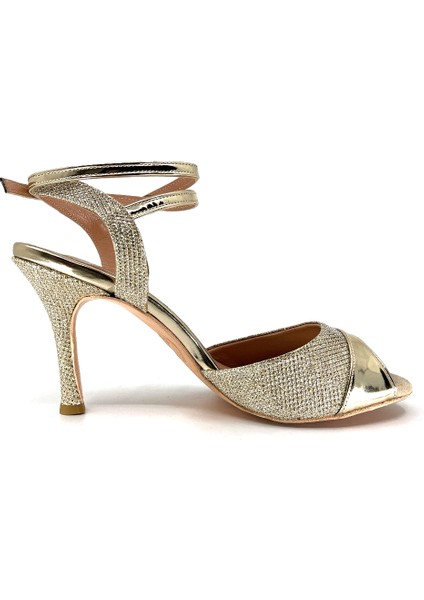 𝐀𝐔𝐑𝐄𝐋𝐈𝐀 | 𝐆𝐄𝐋𝐓𝐎𝐍𝐘® Tango Ayakkabısı • Düğün • Gece • Özel Gün • Altın Simli Kumaş & Parlak Rugan Detaylı Zarif Kadın Topuklu Ayakkabı