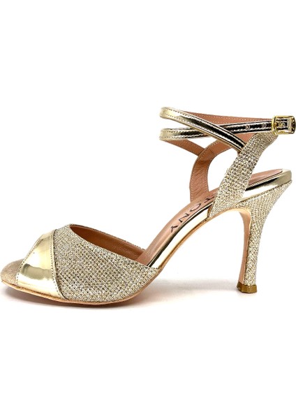 𝐀𝐔𝐑𝐄𝐋𝐈𝐀 | 𝐆𝐄𝐋𝐓𝐎𝐍𝐘® Tango Ayakkabısı • Düğün • Gece • Özel Gün • Altın Simli Kumaş & Parlak Rugan Detaylı Zarif Kadın Topuklu Ayakkabı fiyatları