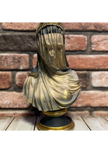 Tül Duvaklı Kadın Büst