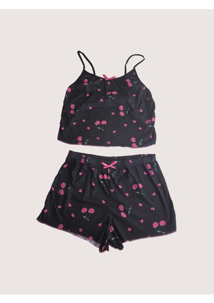 Kadın Askılı Pijama Takımı – Siyah, Çilek ve Kiraz Desenli, Şortlu, Rahat ve Şık (S-M / L-XL) fiyatları