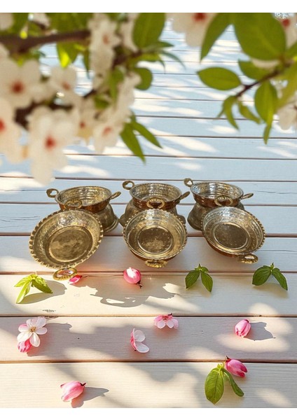 - 6’lı Bakır Kahvaltılık Tabağı Kulplu – El Işçiliği, Dövme Bakır, 11 cm Genişlik, 2,5 cm Derinlik