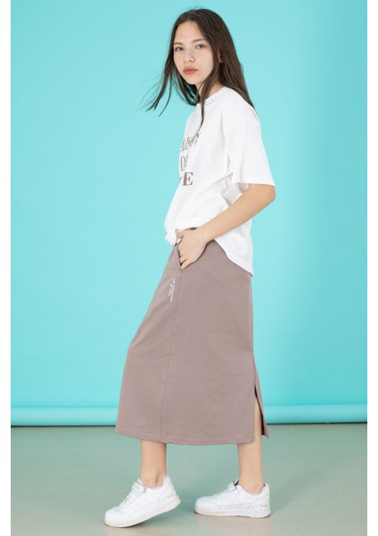 Kahverengi Kız Çocuk Etekli Baskılı Tişörtlü Takım 20507 fırsatları