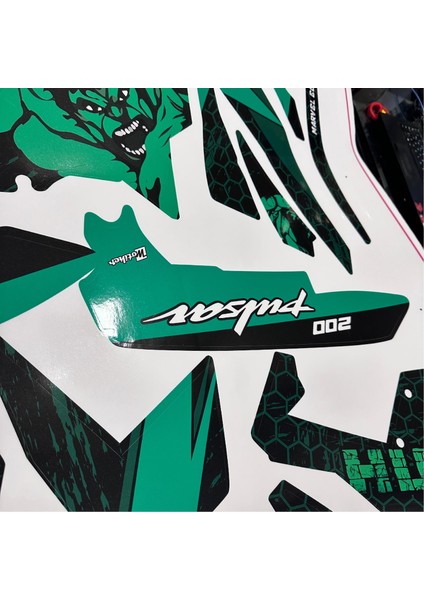 Bajaj RS200 Hulk Sticker Etiket Parçalı Kaplama Modeli indirimleri
