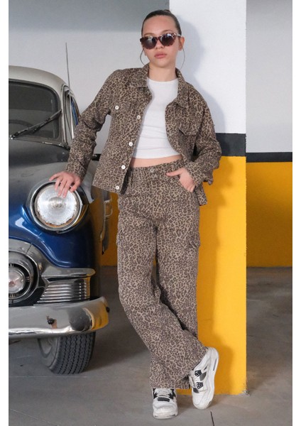 Kız Çocuk Leopar Desenli Düğmeli Ceketli Pantolonlu Jean Takım 20121 fırsatları