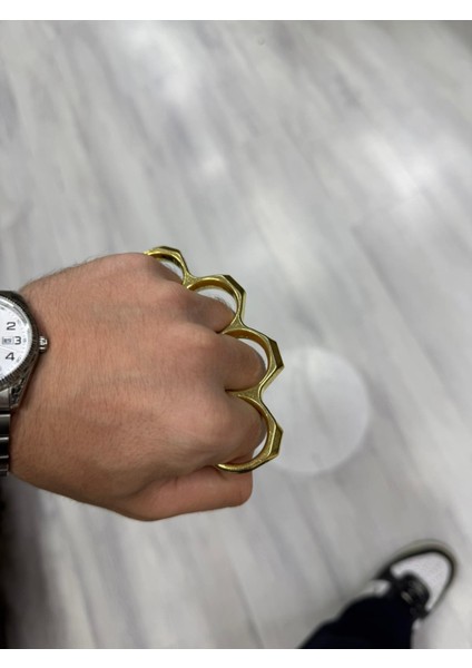 Gold Renkli Aksesuar Muşta Süs Muşta