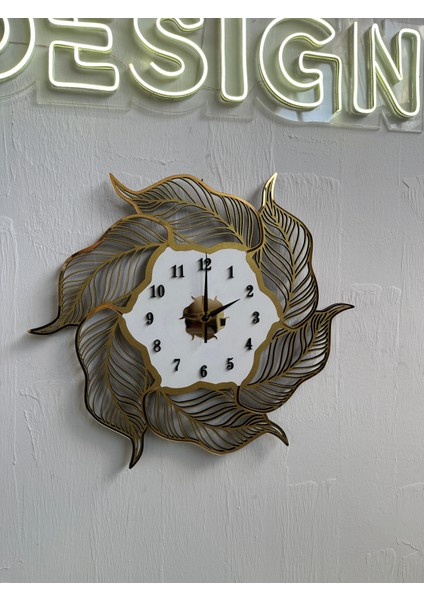 Yaprak Desen Dekoratif Ahşap Tasarım Duvar Saati