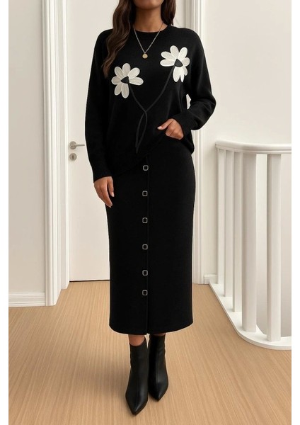 Kadın Bluz Çiçek Desenli Detay Etek Düğme Detayıkılı Takım