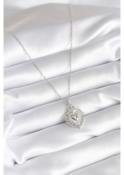 316L Çelik Gümüş Renk Zirkon Taş Detay Taç Kalp Model Kadın Kolye fiyatları