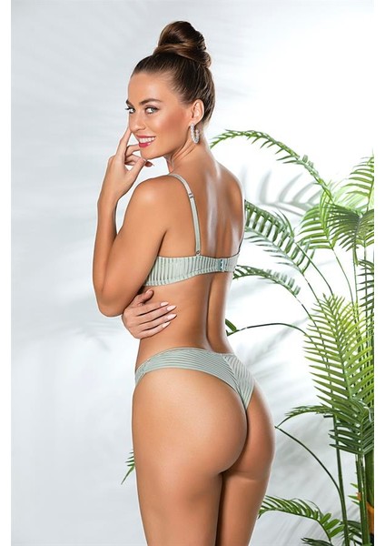 Dekolte Sütyen ve String Takım Mint Yeşili (BRF31772) fiyatları