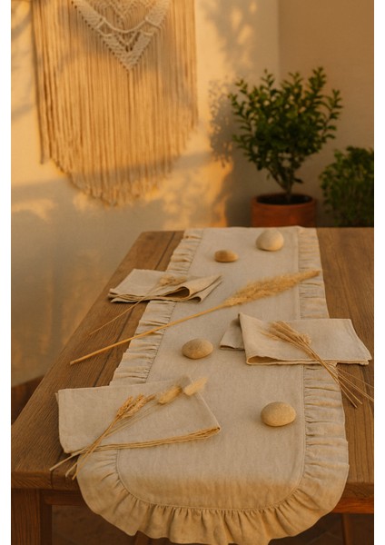 Fırfırlı Masa Runner 145X40 cm – Şık Dekoratif Masa Örtüsü