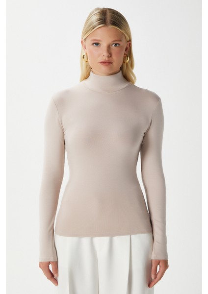 Kadın Feel Lux Touch Dik Yaka Bej Uzun Kol Soft Bluz fırsatları