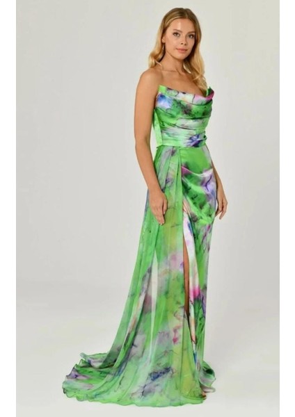 Kayık Yaka Yırtmaçlı Desenli Saten Elbise