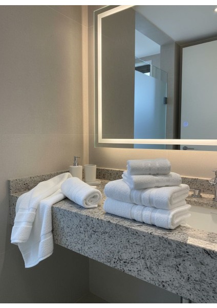 Ultra Yumuşak Banyo Havlusu 70/140 Beyaz indirimleri