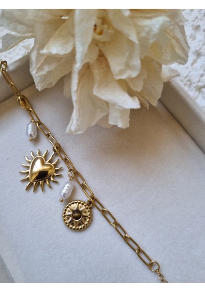 Kalpli Charmlı Çelik Bileklik indirimleri