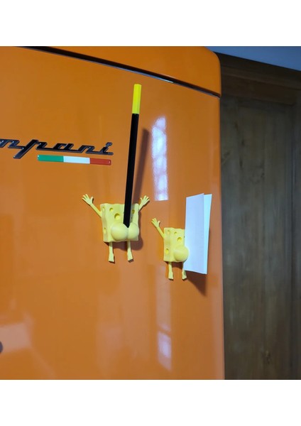 Neşeli Sünger Bob Buzdolabı Magneti ve Kalem Not Tutucu Seti fırsatları