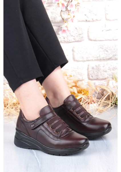 Z010 Comfort Yumuşak Esnek Kauçuk Kaymaz Taban Hakiki Deri Kadın Ayakkabı