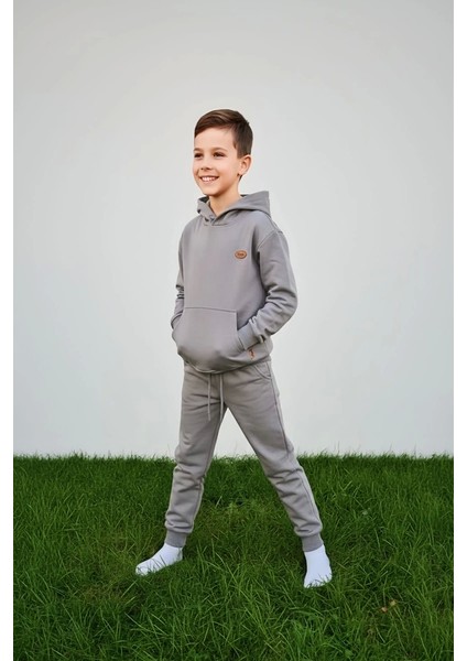 Kapüşonlu ve Kanguru Cepli Gri Renk Erkek Çocuk Eşofman Takım fiyatları