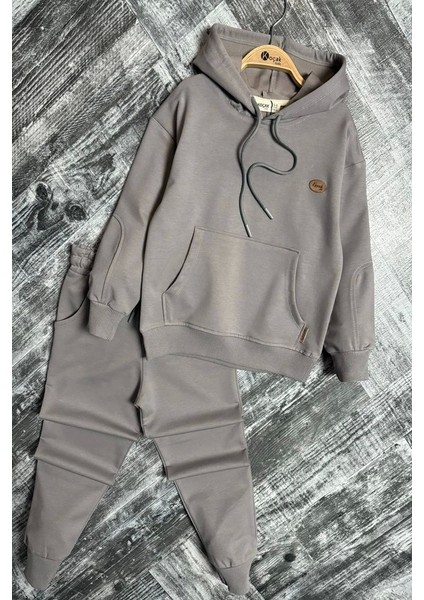 Kapüşonlu ve Kanguru Cepli Gri Renk Erkek Çocuk Eşofman Takım fırsatları