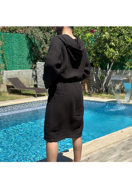 4 Katlı Müslin Kumaş Kapüşonlu Siyah Erkek Bornoz