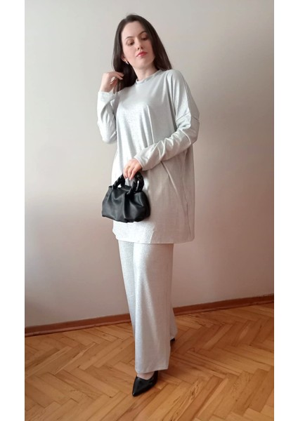 Sera Marka Ikili Takım Standart BEDEN38-46 Uyumludur Kumaş Esnek Parlak Rengi Beyazdır