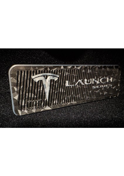 Tesla Model Y Juniper Arka Havalandırmalar Için Desenli Koruma Kapakları - 3'lü Set modelleri