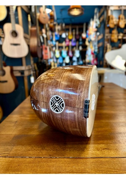 Kısa Sap Üst Seri Tam Profesyonel Ceviz Bağlama 40 Tekne